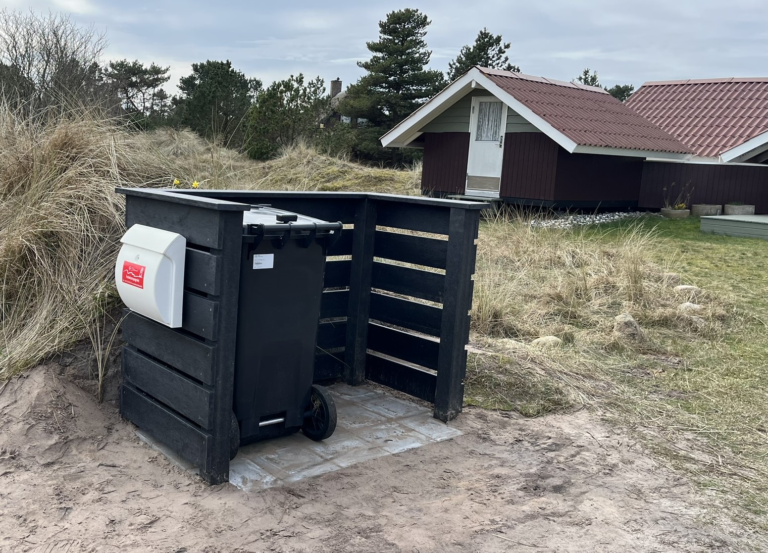 Se denne affaldsafskærmning på Pouls Bjerge 13